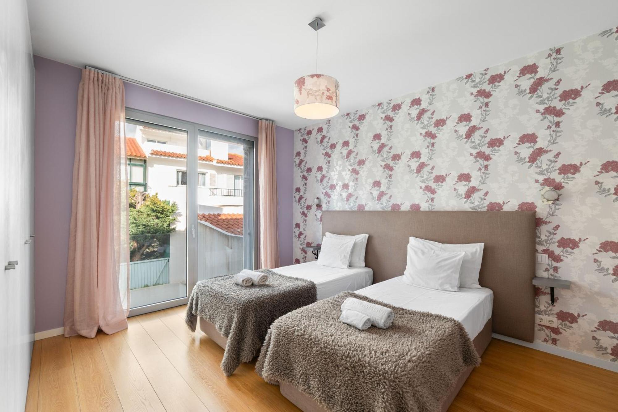 Villa Charmy Estoril By Amber Star Rent *